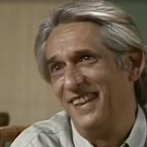 O ator Ivan de Albuquerque foi Laudelino na 1ª versão de 'Vale Tudo'.