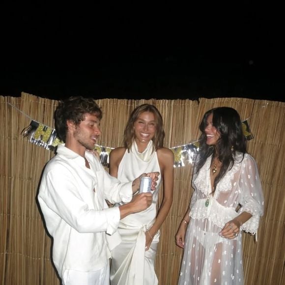 Bruna Marquezine também passou o Réveillon com Sasha Meneghel e João Lucas