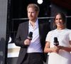 Poucas horas após as comemorações, Meghan compartilhou em seu Instagram fotos do aniversário. Nas imagens, surge com o vestido Valentino que usou em setembro de 2021, no Global Citizen Live, em Nova York. Quase quatro anos depois, a peça continua impecável
