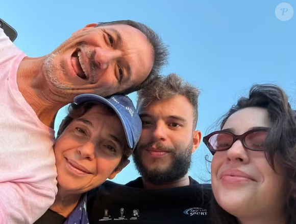 Além de Antônia Lo Prete, Renata Lo Prete e o jornalista Melchiades Filho são pais de Joaquim Lo Prete, de 29 anos. Assim como a irmã, o primogênito mantém uma rotina discreta e evita a exposição pública.