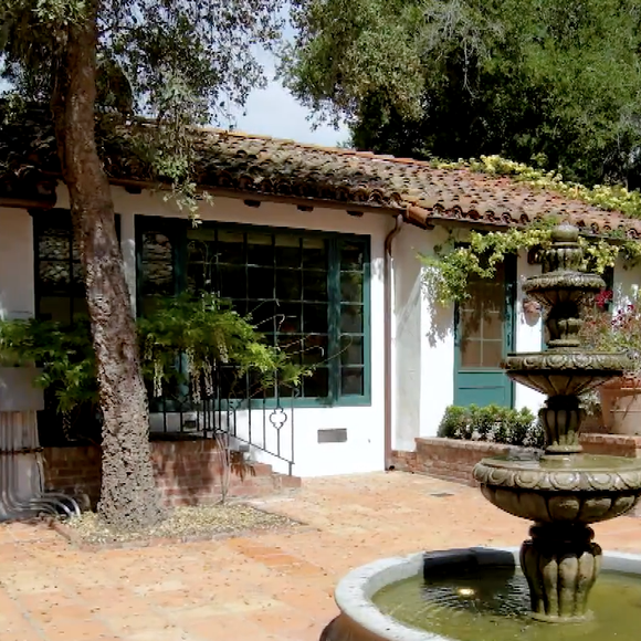 Propriedade é toda arborizada e também conta com diversos atrativos na área exterior