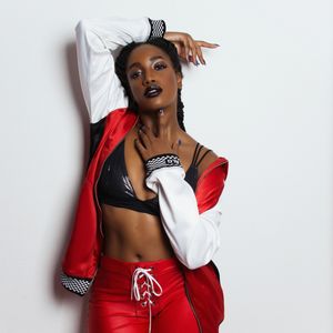 Iza fez ensaio com look na pegada sporty