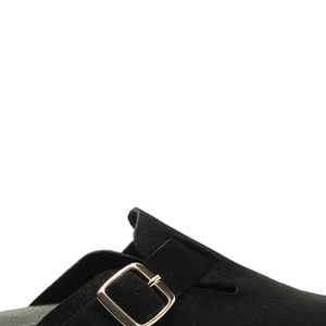 Com visual moderno e solado tratorado, a mule clog da Anacapri surge como uma opção versátil para quem quer substituir o tênis com muito estilo