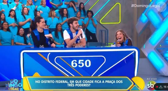 'Domingo Legal', do SBT: filho de Gugu Liberato alegou que deixou o Brasil na infância; e filha de Luis Ricardo argumentou: 'Saímos da escola faz tempo'