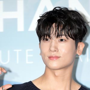 O ator Park Hyung-sik recebeu 8 bilhões de wons (R$ 33,2 milhões) para participar do dorama 'Doctor Slump', lançado no ano passado; foram 500 milhões por episódio