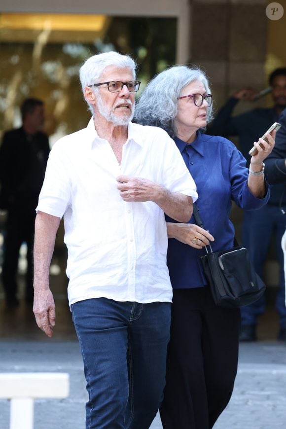 José Mayer deixou o velório de Gracindo Jr.: ator está aposentado da TV desde 2019 - em foto, ator com Vera Fajardo