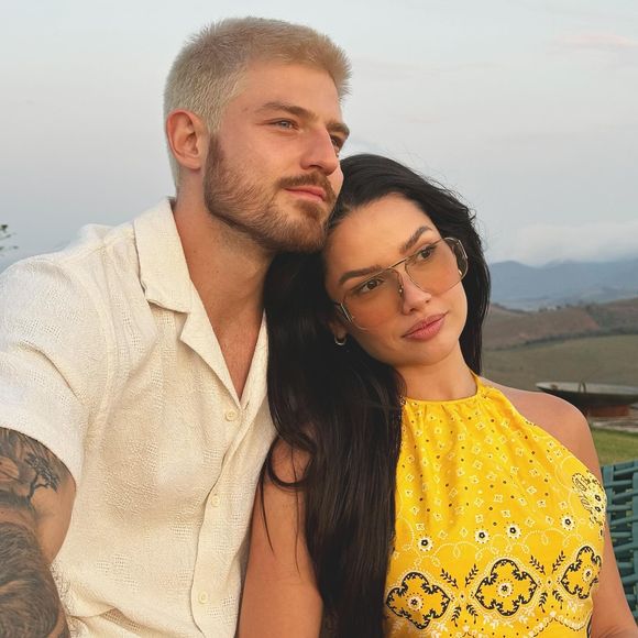 Nas redes sociais, a apresentadora do "Saia Justa" fez questão de rebater os comentários e especulações maldosas que circularam após a notícia vir à tona.