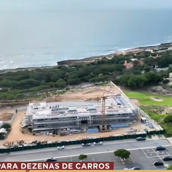 Ambientes amplos, piscinas cinematográficas e espaços de lazer fazem parte da rotina de Cristiano Ronaldo e Georgina Rodríguez em suas propriedades