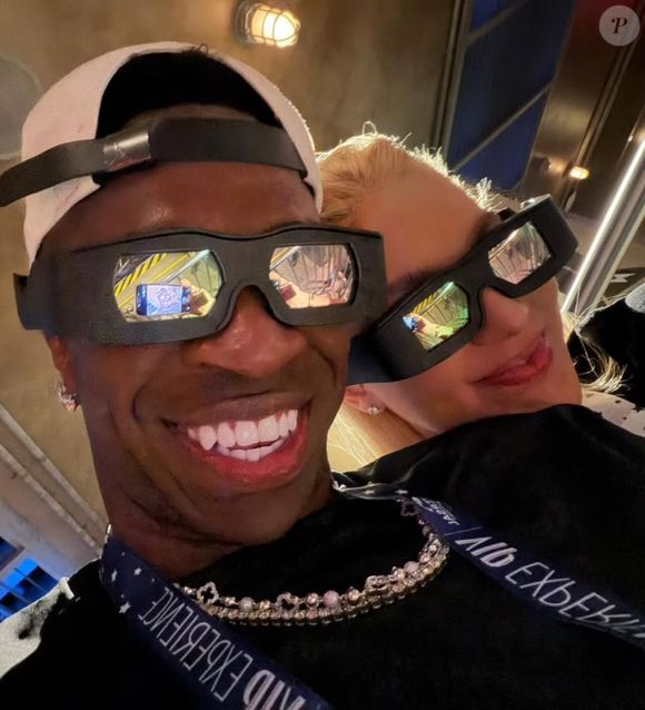 Brincadeiras de amigos sobre rotina noturna de Virginia Fonseca com Vini Jr dominam comemoração e viralizam