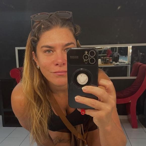 Muitas mulheres demoram a perceber que estão na perimenopausa porque os sintomas aparecem de forma gradual e costumam ser atribuídos ao cansaço da rotina ou ao envelhecimento natural