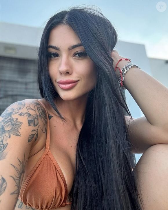 No entanto, horas depois, a notícia apareceu modificada para maio, há dois meses, mas a informação já havia viralizado nas redes.