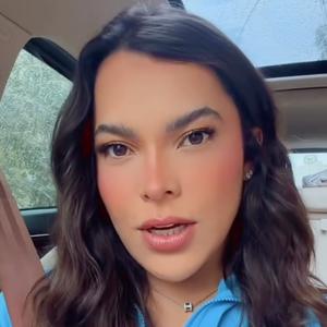 "Eu tenho cérebro, tenho senso crítico e opinião própria, e não precisa ser um gênio para perceber que a gente precisa de mudança na Presidência do Brasil", disparou Emilly Araújo