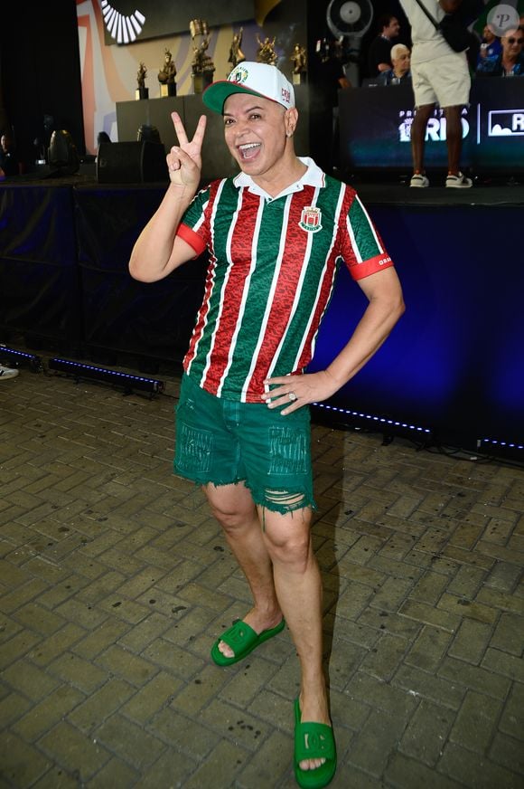 David Brazil foi à apuração das notas do Grupo Especial do Carnaval 2026 do Rio em 18 de fevereiro de 2026 na Cidade do Samba