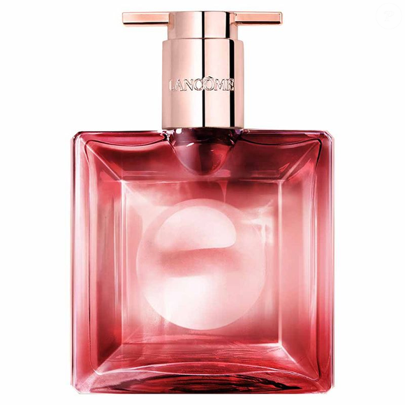 Idôle Power, da Lancôme, é a escolha perfeita para arianas que gostam de chegar e ser notadas. A mistura de maçã vermelha caramelizada, Rosa Damascena e sândalo resulta em uma fragrância intensa, moderna e cheia de personalidade, ideal para mulheres que transformam confiança em sua maior marca