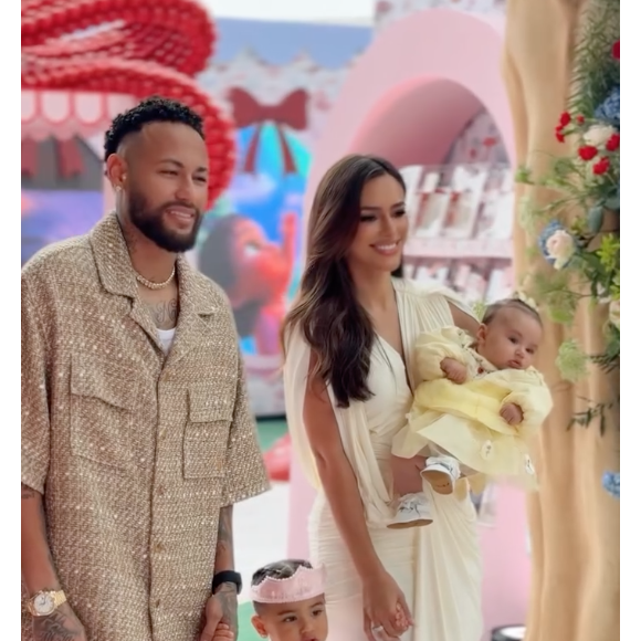 Segundo o jornalista Leo Dias, Neymar e Bruna Biancardi teriam pagado R$ 4 milhões na festa de Mavie