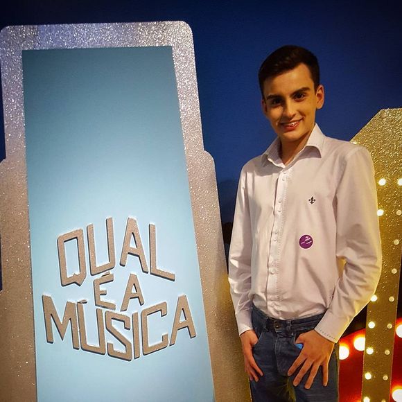 Dudu Camargo foi considerado o 'pupilo' do Silvio Santos por se parecer com o saudoso apresentador