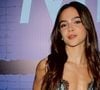 A lingerie vira look de gala: Mel Maia usa slip dress Gucci de R$ 20 mil com scarpin preto e comprova o poder da tendência 'camisola chic' ao lançar novo filme
