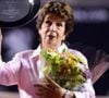 Maria Esther Bueno morreu em 8 de junho de 2018, aos 78 anos, vítima de câncer na garganta. Ela não se casou nem teve filhos, mas deixou uma herança esportiva que continua viva na memória de fãs, atletas e admiradores do tênis.