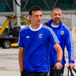 Lionel Messi estaria mandando na seleção da Argentina? Lionel Scaloni reagiu após polêmica internacional
