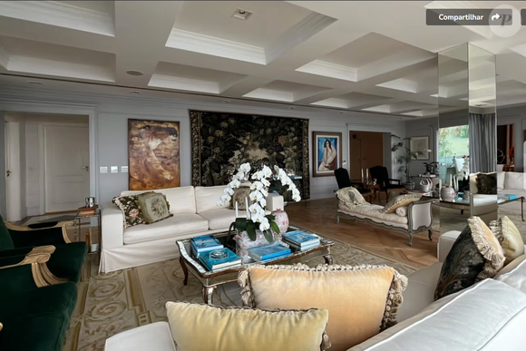 Avaliado em cerca de R$ 70 milhões, o imóvel é considerado um dos mais caros do país e chama atenção pelo tamanho e pelos detalhes luxuosos