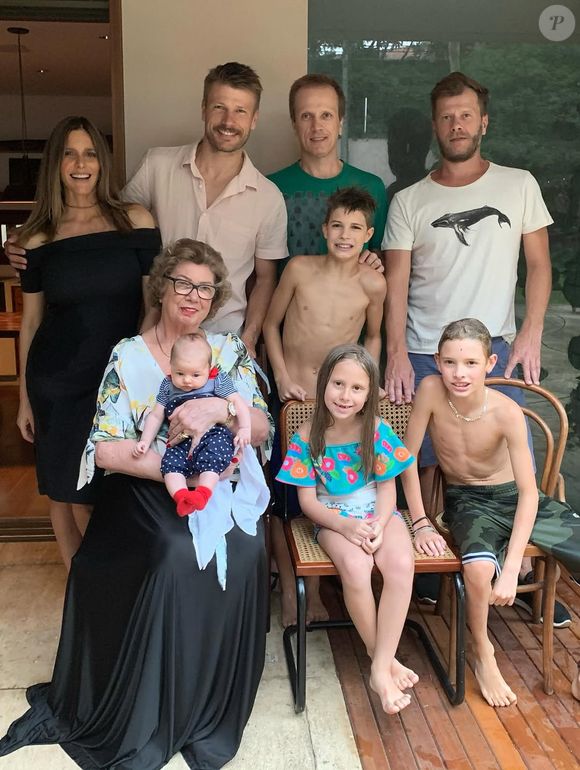 Mãe de Rodrigo Hilbert estava internada em São Paulo e foi enterrada em Orleans, sendo o ND Mais