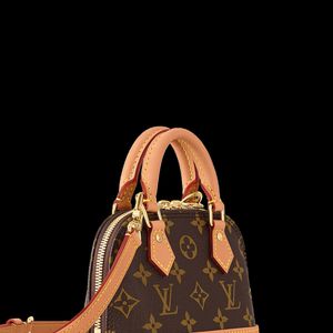 Bolsa de Maria Flor custa nada menos que R$ 12,1 mil no site oficial da grife