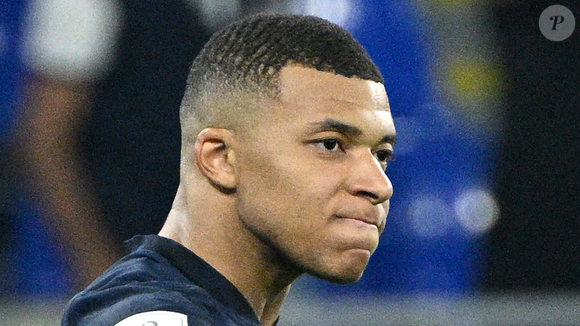 Mesmo diante da repercussão sobre sua vida pessoal, Mbappé manteve o foco dentro de campo. Segundo o Correio Braziliense, o atacante evitou conceder entrevistas durante a Copa do Mundo e permaneceu concentrado exclusivamente no desempenho da seleção francesa