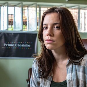 Alice Wegmann revelou que a personagem Carolina, na série ‘Justiça 2’, a ajudou a lidar com trauma