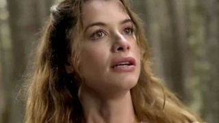 Que susto, Lívia! Resumo de 'Além do Tempo' (25 a 30 de maio) tem mocinha desesperada pelo 'fantasma' do pai, e Melissa arma truque para manter Felipe ao seu lado