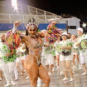 O corpo de Viviane Araújo roubou a cena