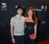 Filho de Poliana Abritta, do 'Fantástico', chamou atenção pela altura ao acompanhar a mãe famosa, jornalista da Globo, em evento de cinema em 17 de março de 2026