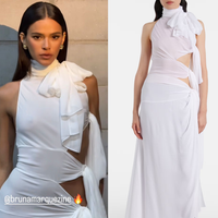 Bruna Marquezine rouba a cena de vestido longo assimétrico com transparência de R$ 36 mil no 'Angélica ao Vivo'. Fotos e detalhes do look!