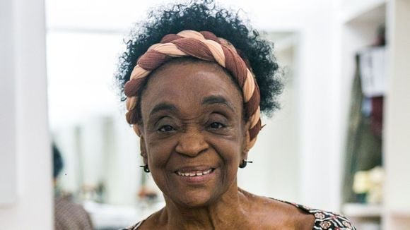 O último aplauso de Léa Garcia aos 90 anos: há 3 anos e com 7 décadas de carreira, atriz morreu poucas horas antes de ganhar prêmio à altura de trajetória brilhante e de luta incansável contra o racismo