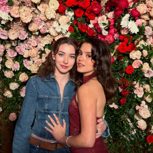 Neste sábado (29), a filha de Sandra Annenberg publicou uma foto ao lado da namorada em celebração ao Dia da Visibilidade Lésbica