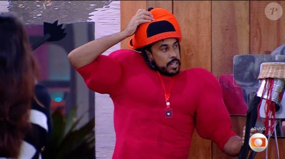 O primeiro Big Fone do 'BBB 25' foi atendido por Maike, que garantiu a imunidade de sua dupla, que também tem Gabriel