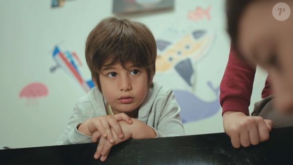 Arda tem uma atitude que surpreende os filhos de Bahar, Nisan e Doruk, na novela 'Força de Mulher' em 29 de maio de 2025, quinta-feira