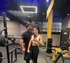 Com apoio da esposa, Gaby Menotti, cantor adota rotina com dieta, treinos e uso de injetáveis para emagrecimento
