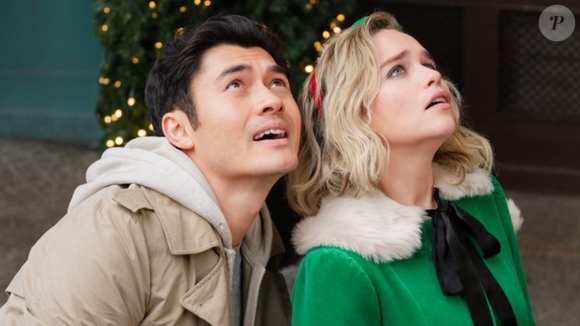 Para lidar com a chamada “depressão pós-festas”, psicólogos recomendam manter expectativas realistas, fortalecer vínculos sociais, adotar hábitos saudáveis e buscar ajuda profissional quando a tristeza persiste