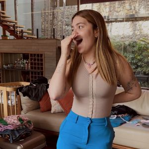 Viih Tube e Eliézer retiraram do ar reality-show com funcionários em sua mansão