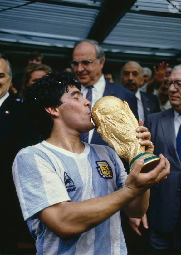 Maradona liderou a Argentina na Copa do Mundo de 1986, segunda de quatro da sua carreira como jogador