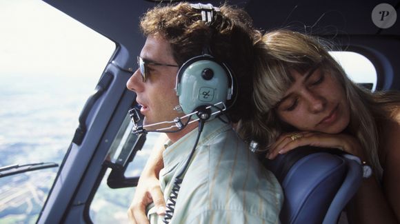 Adriane Galisteu teve um relacionamento com o Piloto Ayrton Senna.