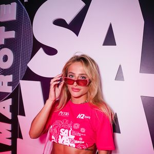 Maya Massafera, Camila Queiroz, Mari Gonzalez, Fernanda Paes Leme e Bruna Griphao arrasam na folia