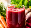 O suco de beterraba com cenoura é um dos itens indispensáveis para Leticia Spiller na dieta