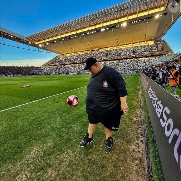 Gordão da XJ sofri com compulsão alimentar e estava em estado de obesidade mórbida