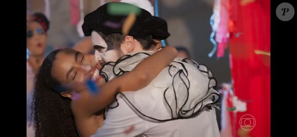 'Mania de Você': cena gerou desconforto em internautas, que apontaram 'vergonha alheia'