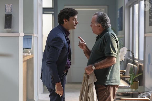 Tony Ramos e Armando Babaioff deixam a novela 'Dona de Mim' no início de agosto