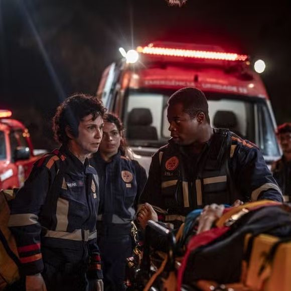 Gostou de The Pitt? Emergência 53 é a série brasileira que aposta na mesma tensão das emergências médicas