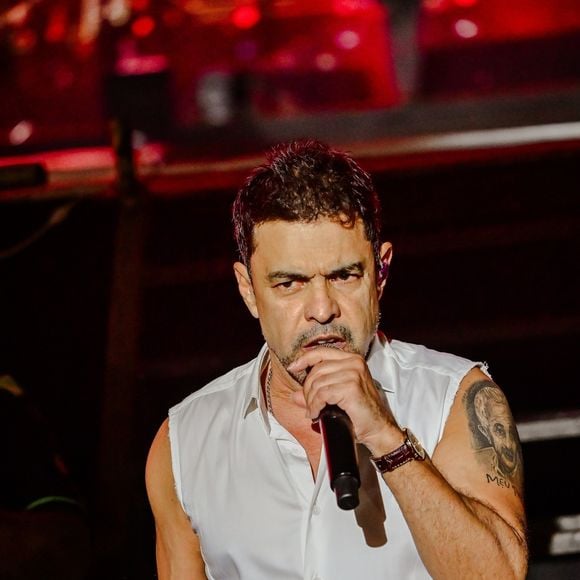 Zezé Di Camargo acusou as filhas de Silvio Santos de estarem 'prostituindo' o SBT após um evento com a participação de Lula