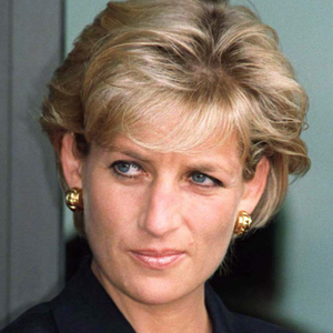 O motivo inusitado que fez Lady Di abandonar a Chanel após o divórcio: uma história de dor que prova como um acessório chique pode esconder segredos