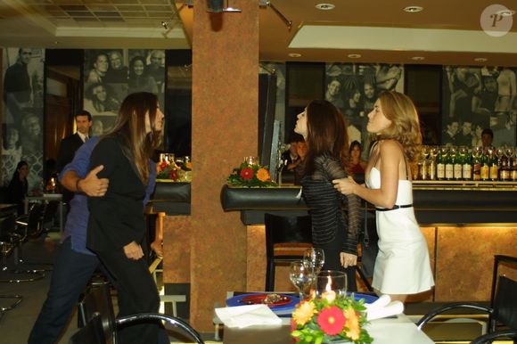 Cena de agressão de Maria Clara (Malu Mader) a Laura (Claudia Abreu) teve 27 tapas fictícios